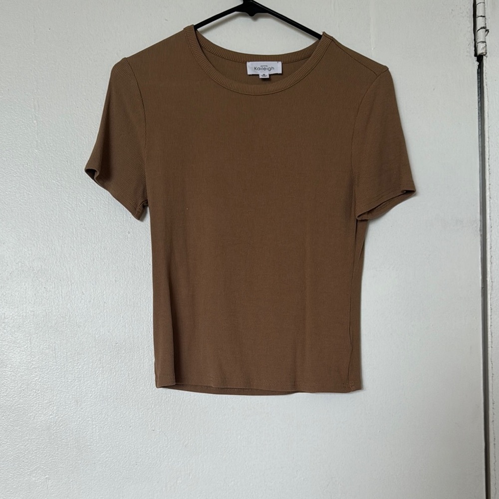 Kaleigh Brown Short Sleeve Top